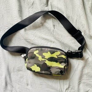 Lululemon belt bag